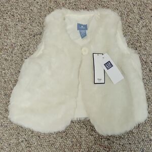 GAP Kids Ivory Faux Fur Vest. 18-24 Months. New With Tags